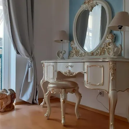 شقة Apartments Andronic & Capitolina Mariánské Lázně