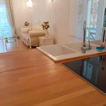 شقة Apartments Andronic & Capitolina Mariánské Lázně