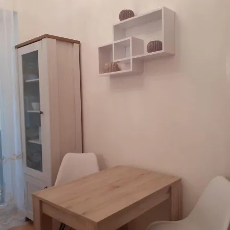 Apartments Andronic & Capitolina Daire